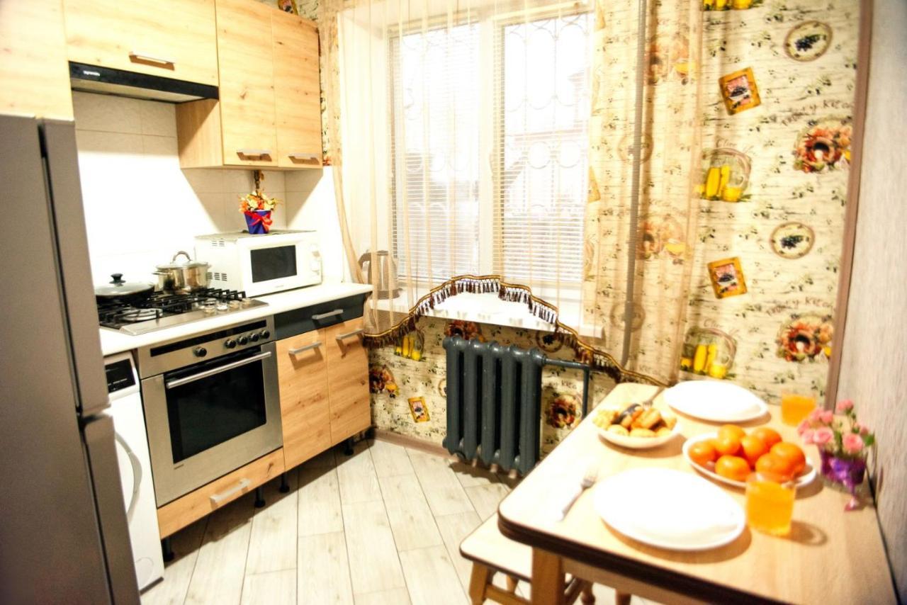 затишна в центрі, ближче до софіївського парку. Apartment Uman